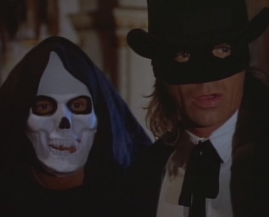 Angus MacGyver Trucs et Astuces - 5x06 Le Couloir de la Mort - Murdoc et MacGyver d�guis�s